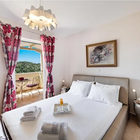 Supreme By Imagine Lefkada * Agios Nikitas
